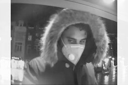 Man slachtoffer van babbeltruc, wie kent deze pinner?