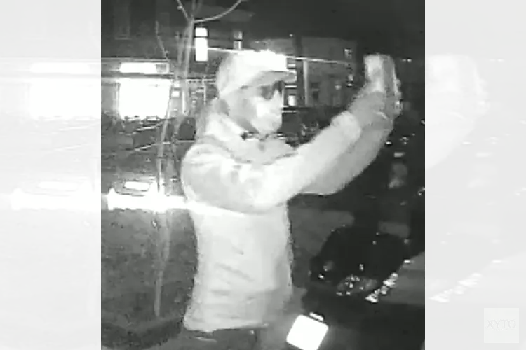 Gezocht: Diefstal auto Koninginnelaan