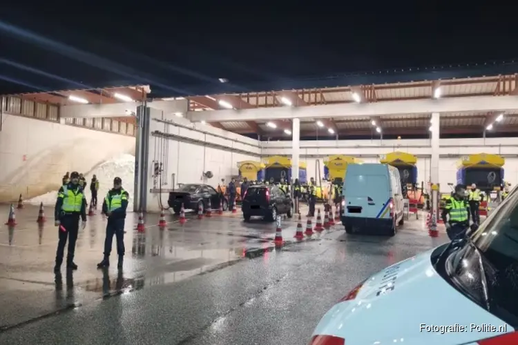 Meerdere aanhoudingen bij grote controle Nijmegen