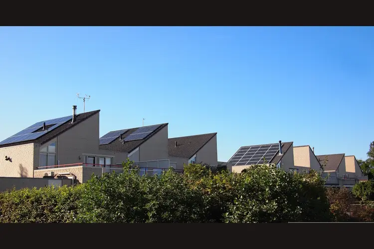 Zonnepanelen op je dak? In Gelderland gaat je rekening met 324 euro omhoog