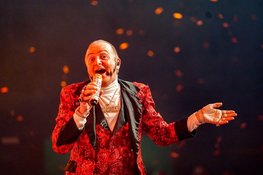 Ronnie Ruysdael viert zijn eigen Foute Kerstfeest in Vasim