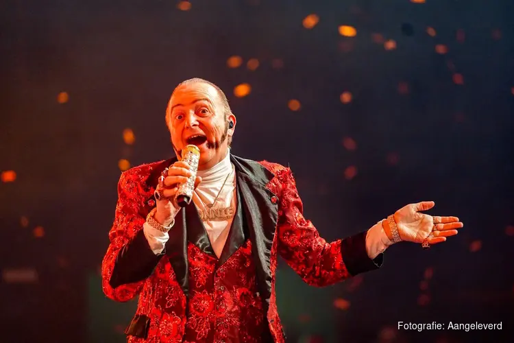 Ronnie Ruysdael viert zijn eigen Foute Kerstfeest in Vasim