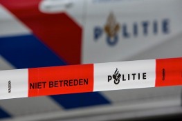 Nijmegen - Gezocht - Straatroof; slachtoffer met kapotte wijnfles bedreigd